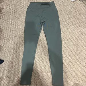 Alo Yoga leggings